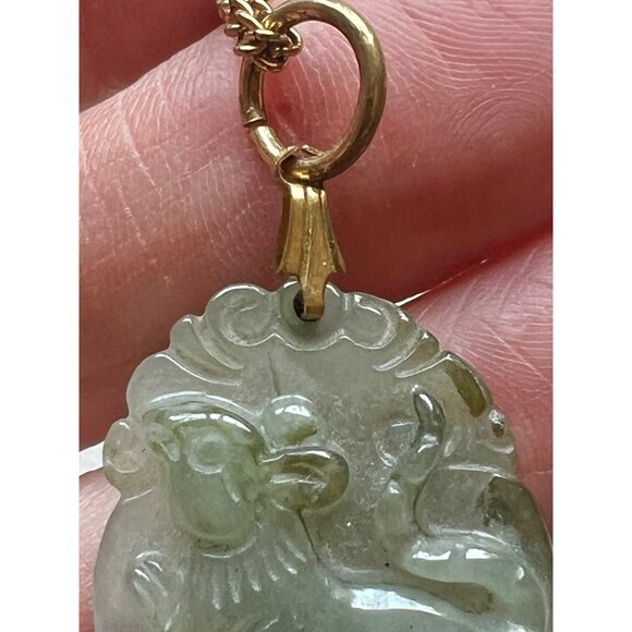 Hand-Carved Green Jade Rat Pendant Necklace With 23" Chain - Picture 10 of 11